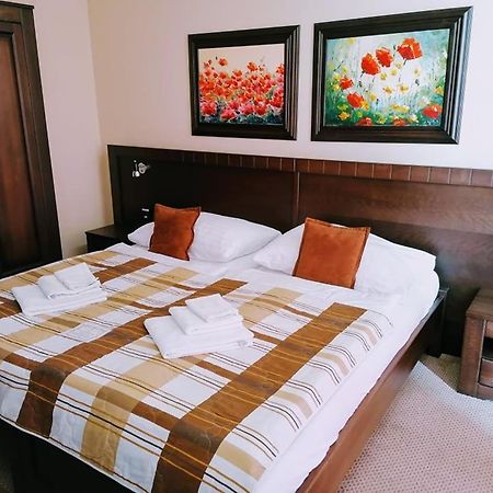 Hotel David With Free Parking Kosice Exterior photo