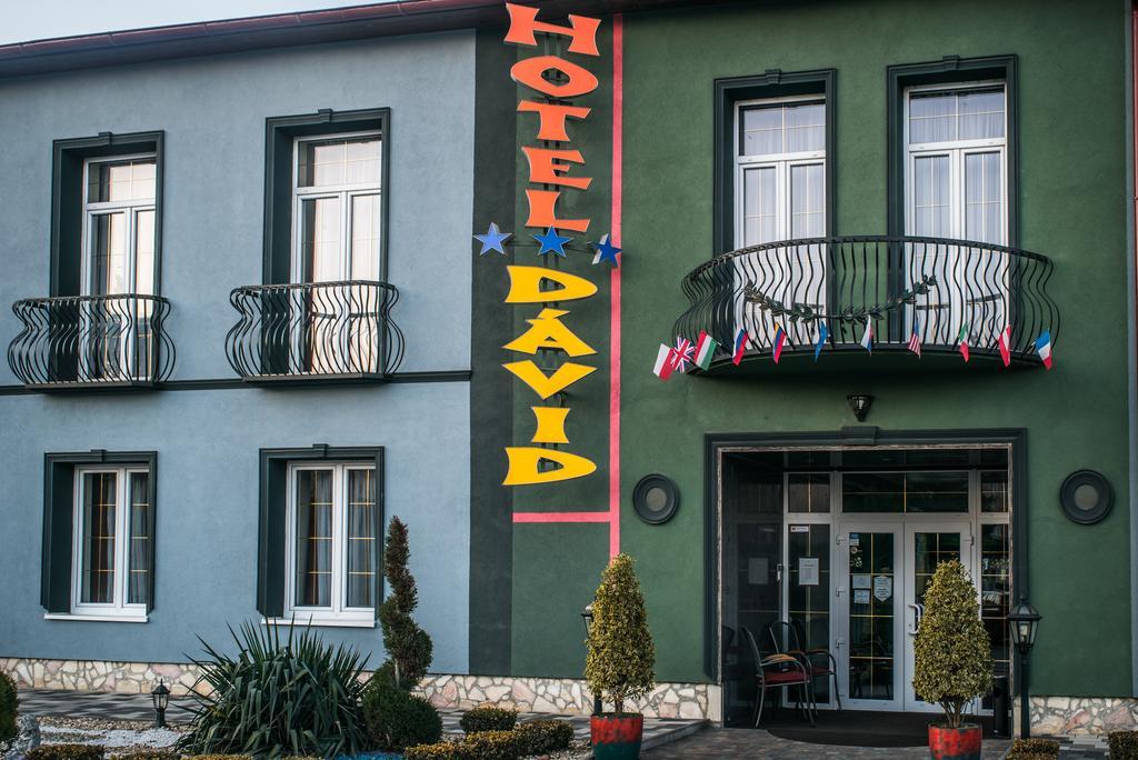 Hotel David With Free Parking Kosice Exterior photo
