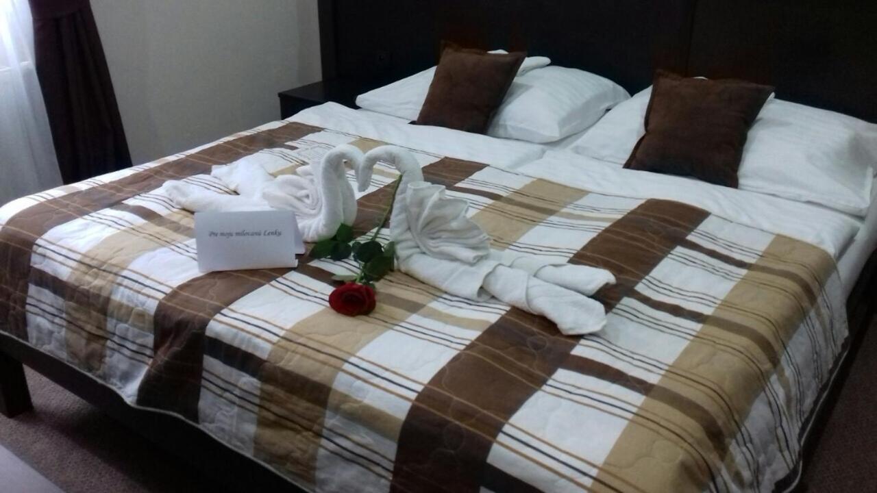 Hotel David With Free Parking Kosice Exterior photo